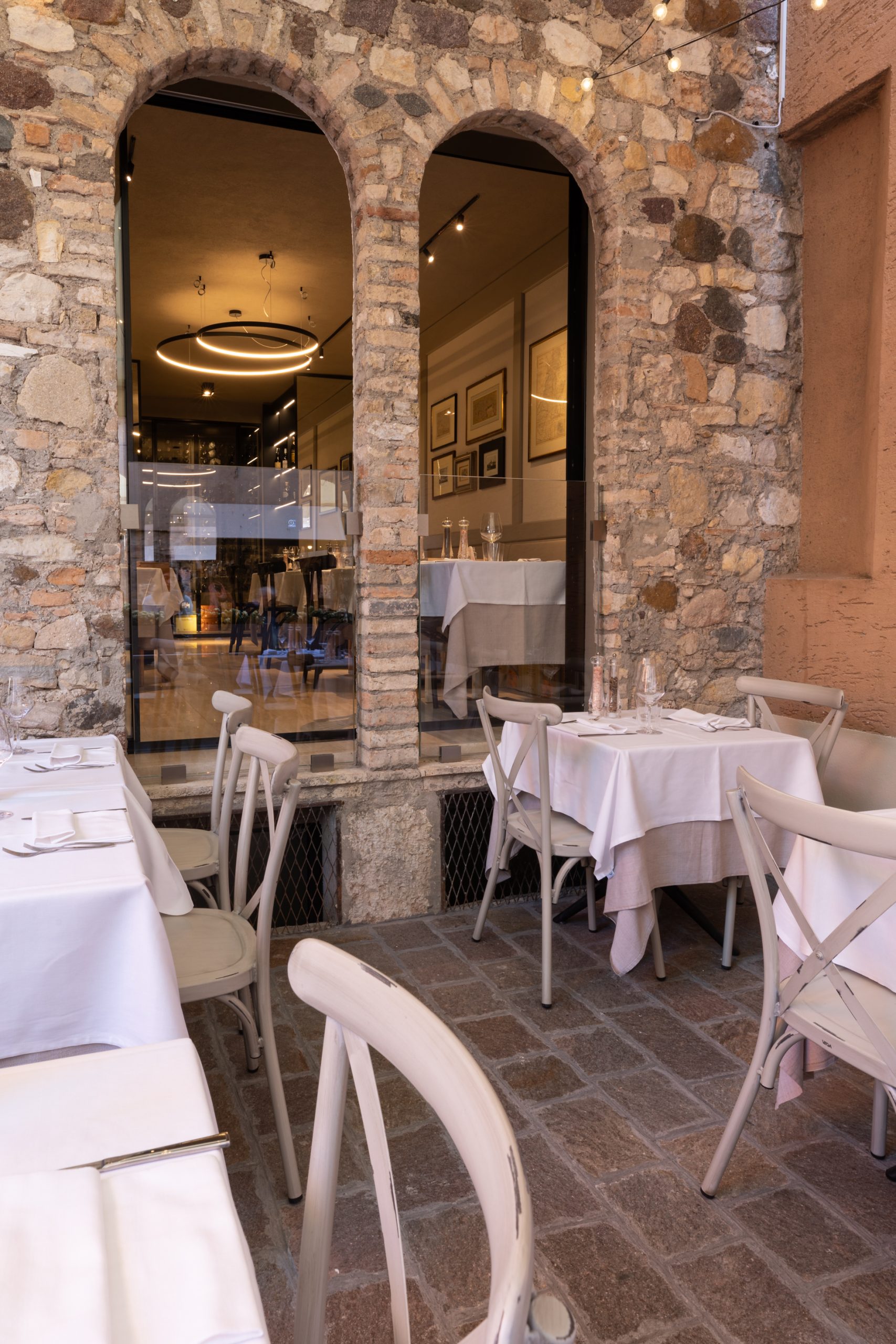 esterno di una trattoria