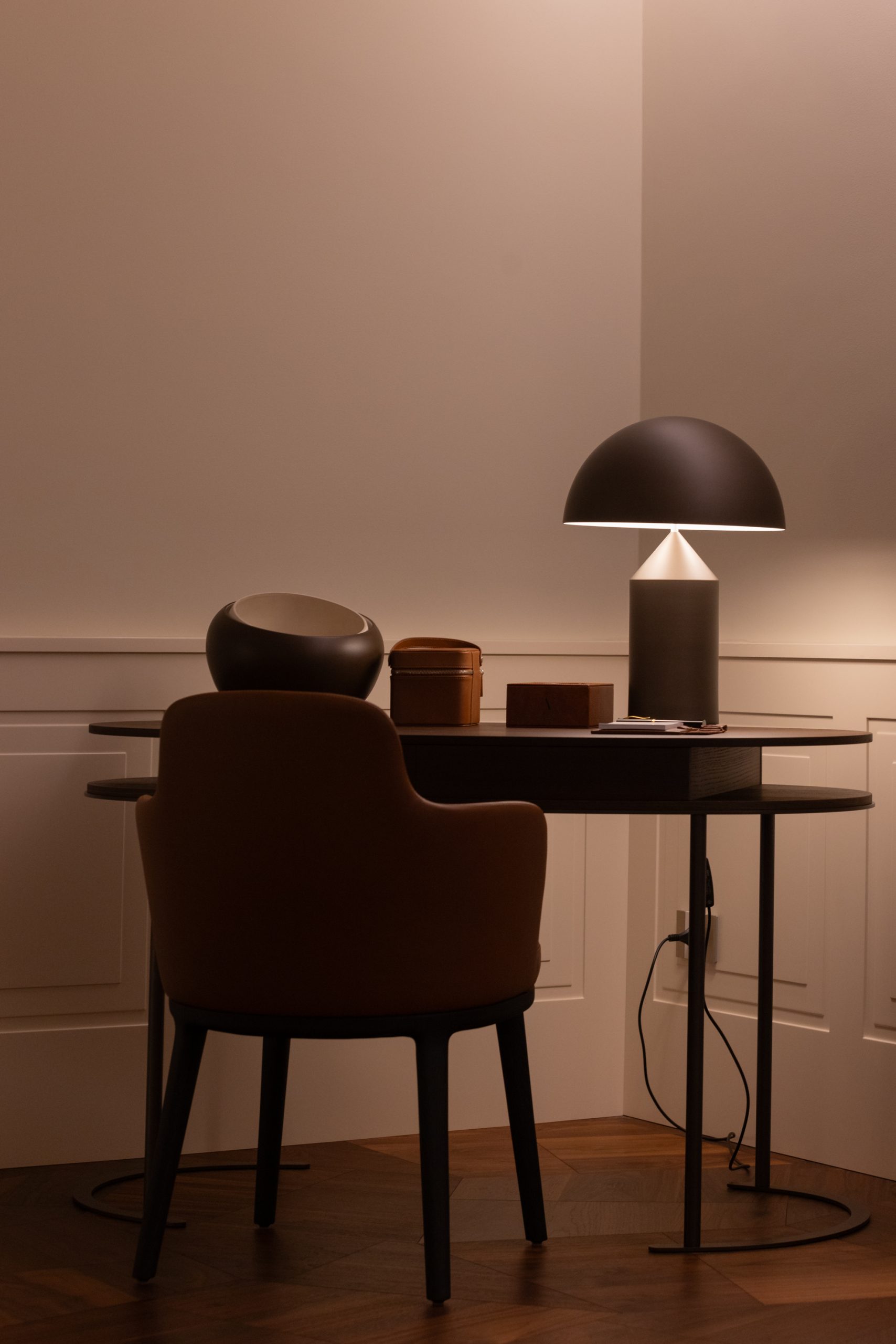 Lampada da scrivania Atollo di Oluce