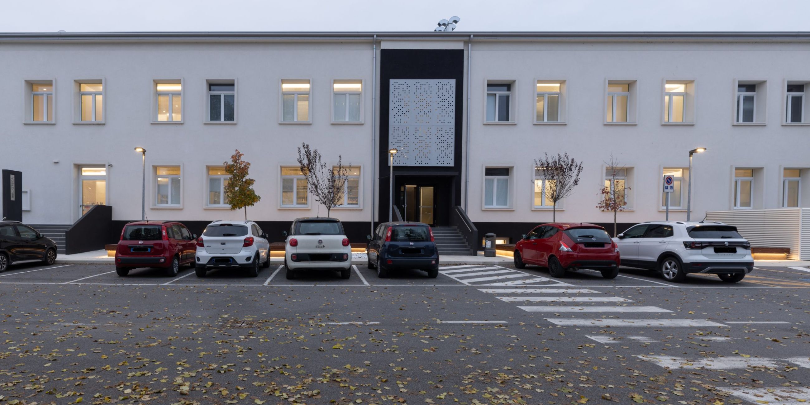 Illuminazione facciata retro del Comune di Isorella