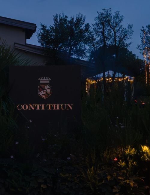 Entrata Boutique Winery dopo l'intervento illuminotecnico